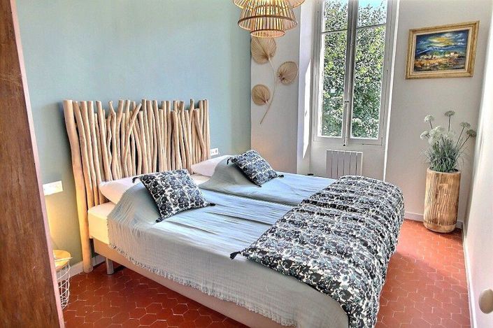 Image No.13-4 Bed House for sale