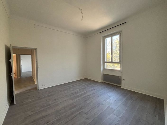 Image No.8-3 Bed Apartment for sale