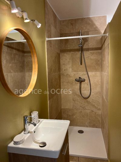 Image No.5-Maison de 2 chambres à vendre à Rustrel