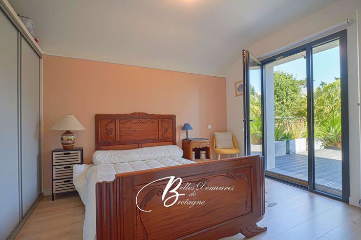 Image No.13-6 Bed House for sale