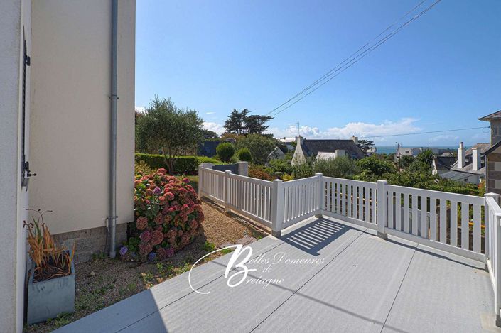 Image No.17-6 Bed House for sale