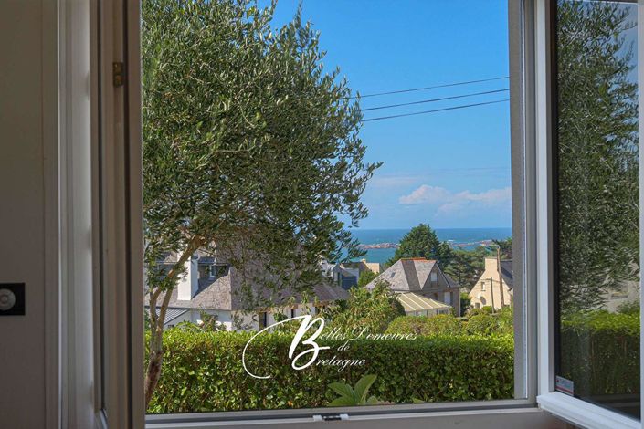 Image No.3-6 Bed House for sale