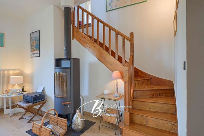 Image No.7-6 Bed House for sale