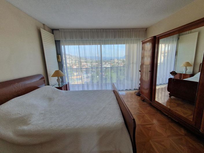 Image No.7-3 Bed Property for sale