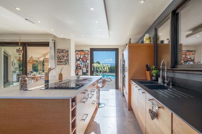 Image No.3-4 Bed House for sale