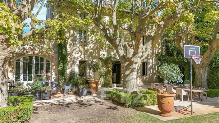 Image No.2-6 Bed House for sale