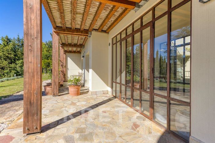 Image No.10-5 Bed House for sale