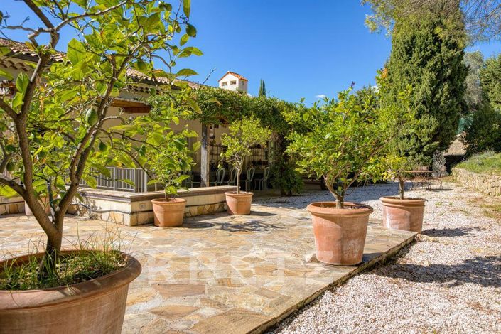 Image No.16-5 Bed House for sale