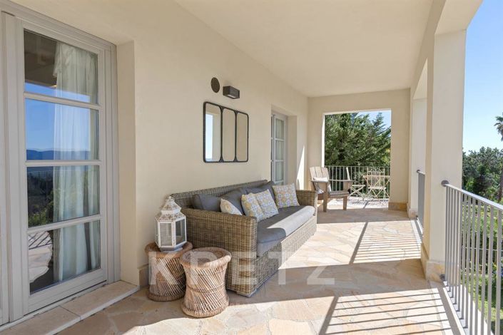 Image No.20-5 Bed House for sale