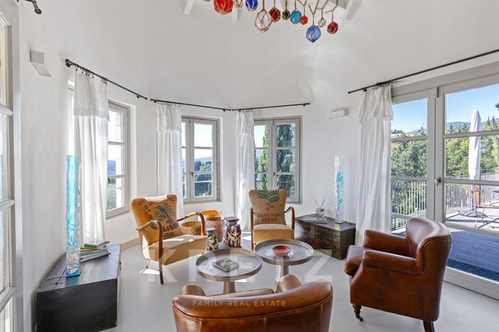 Image No.3-5 Bed House for sale