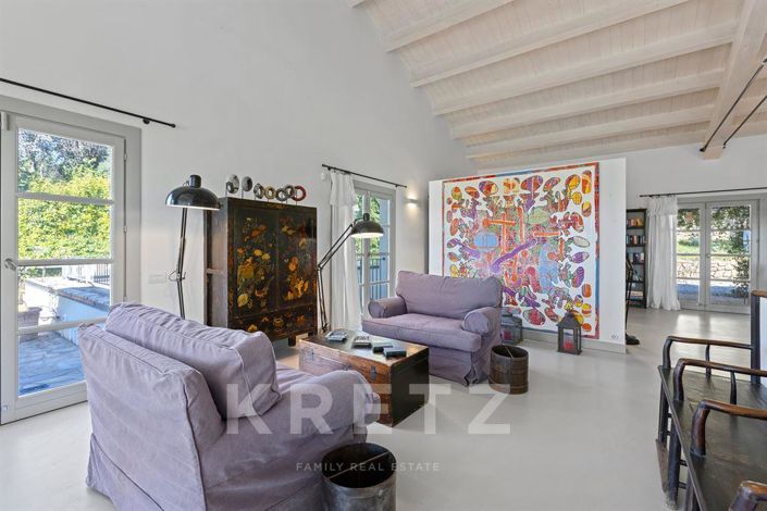 Image No.9-5 Bed House for sale