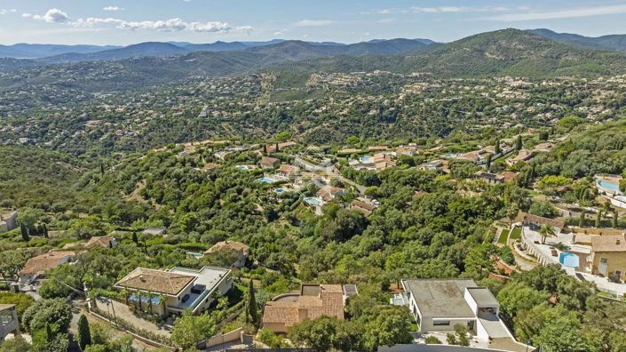 Image No.3-6 Bed House for sale