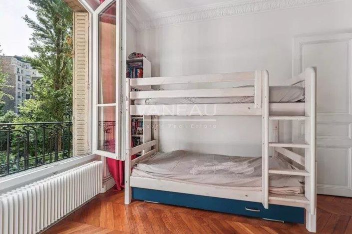 Image No.12-Appartement de 4 chambres à vendre à Paris