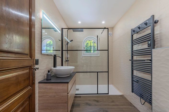 Image No.10-3 Bed House for sale