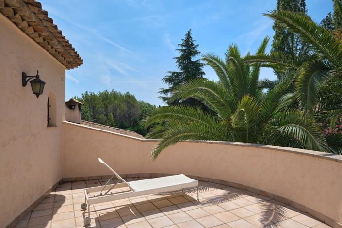 Image No.15-3 Bed House for sale