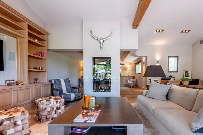 Image No.5-5 Bed House for sale