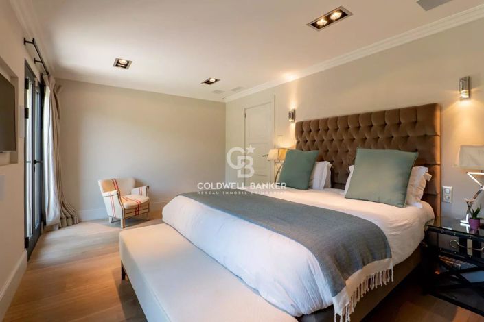 Image No.9-5 Bed House for sale