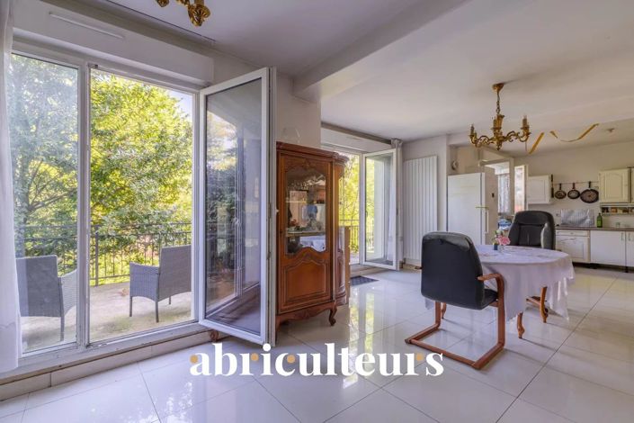 Image No.2-5 Bed Apartment for sale