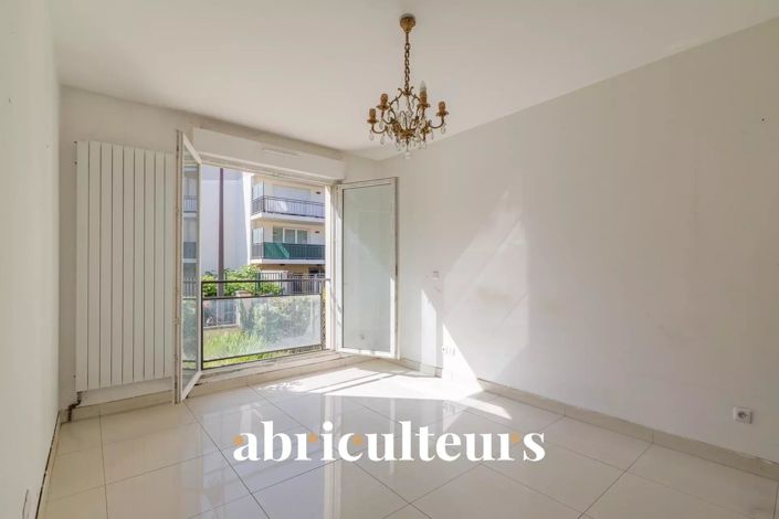 Image No.5-5 Bed Apartment for sale