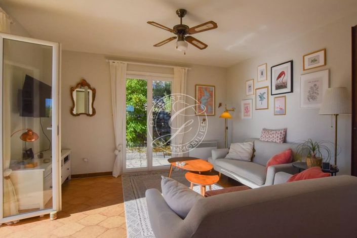 Image No.10-4 Bed House for sale