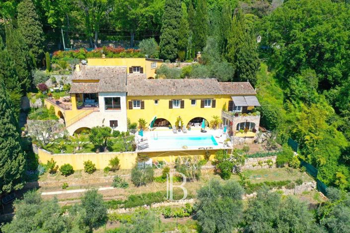 Image No.18-6 Bed House for sale