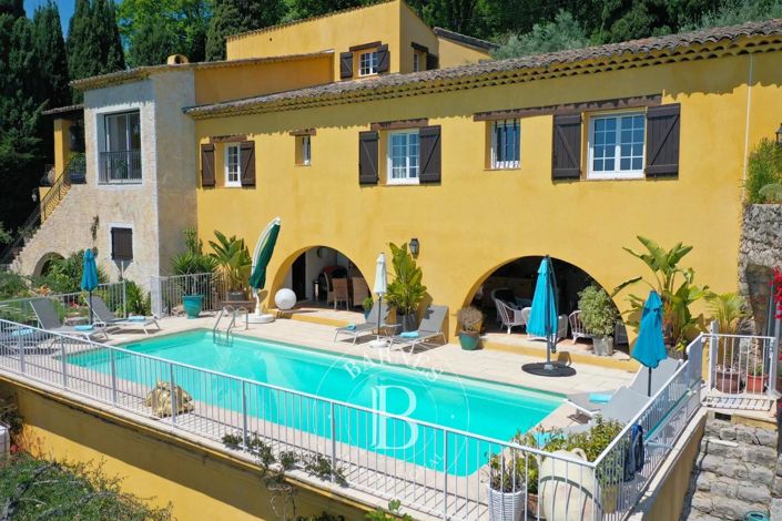 Image No.3-6 Bed House for sale