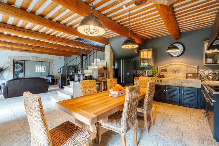 Image No.8-4 Bed House for sale