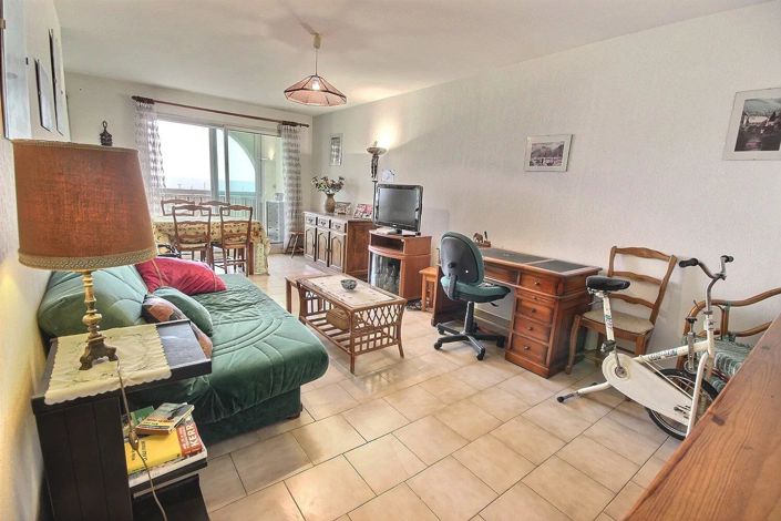 Image No.5-Apartment for sale