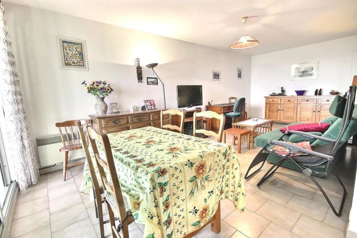 Image No.6-Apartment for sale