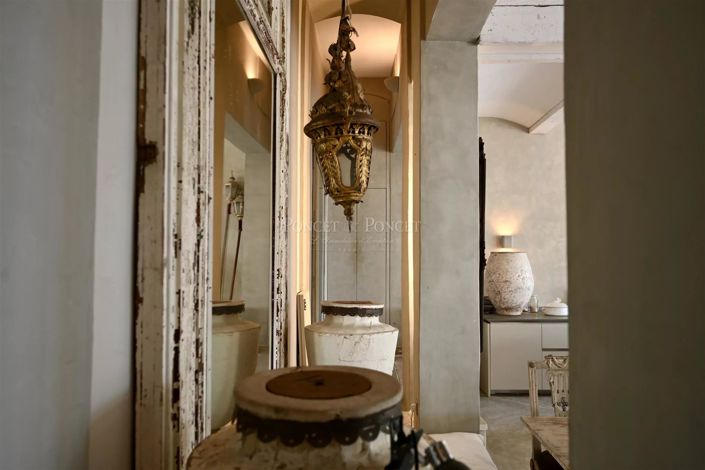 Image No.8-5 Bed House for sale