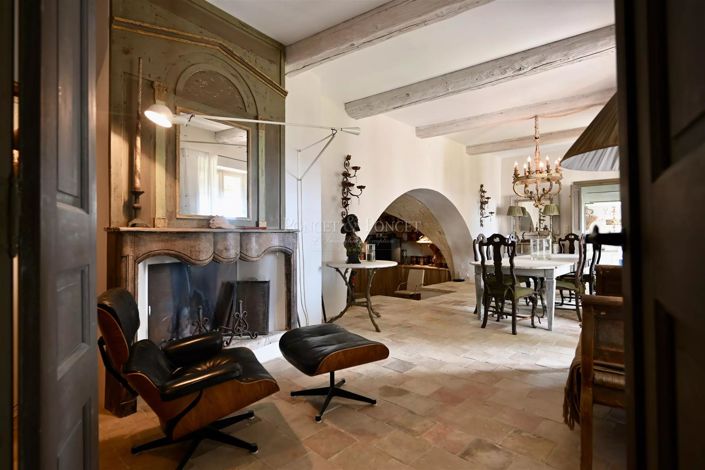 Image No.9-5 Bed House for sale