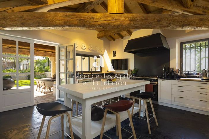 Image No.13-6 Bed House for sale