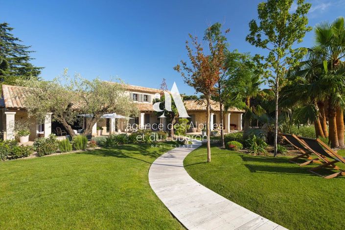 Image No.32-6 Bed House for sale