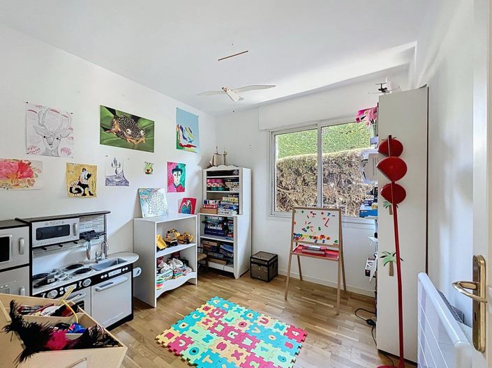 Image No.14-3 Bed House for sale