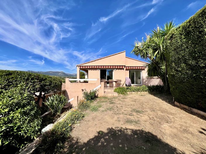 Image No.17-3 Bed House for sale