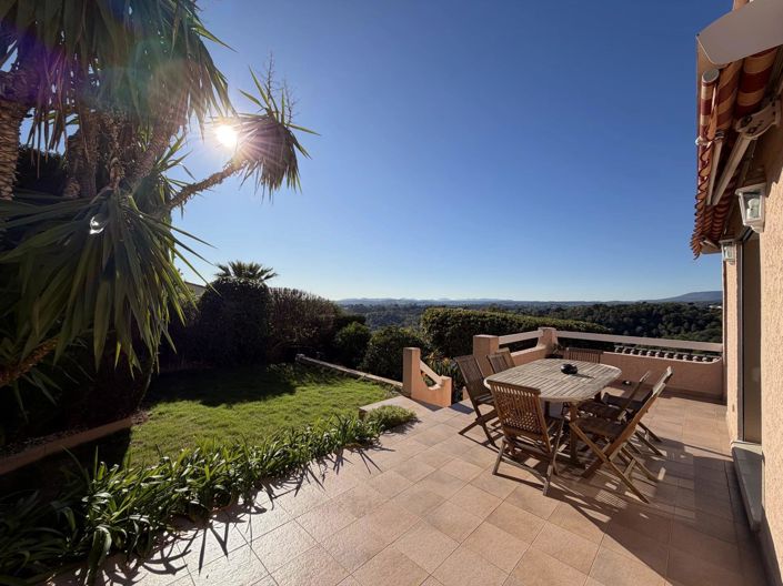 Image No.17-3 Bed House for sale