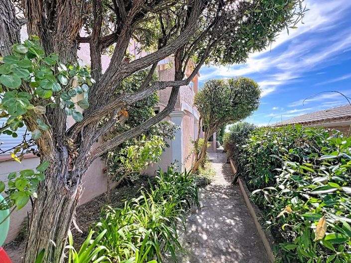 Image No.19-3 Bed House for sale