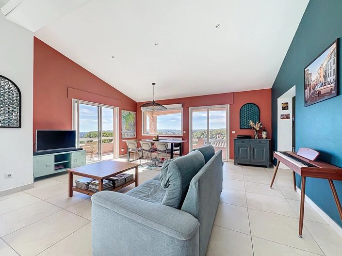 Image No.3-3 Bed House for sale