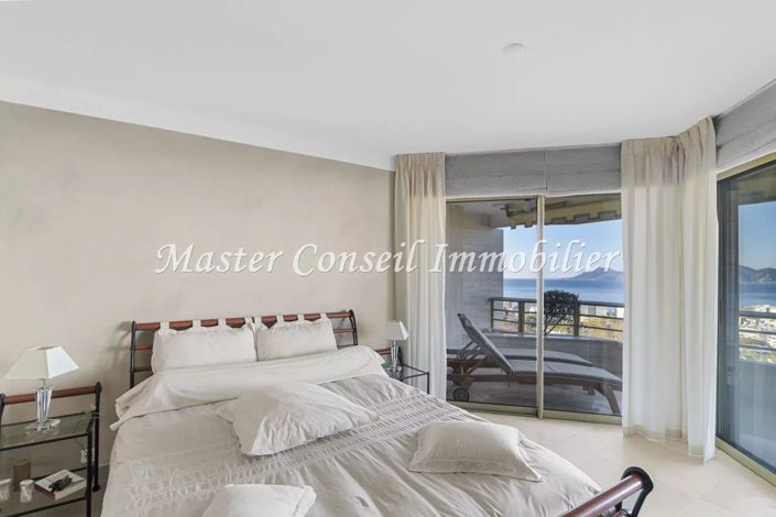 Image No.9-3 Bed Apartment for sale