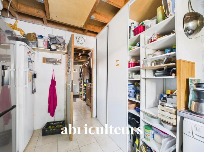 Image No.10-4 Bed House for sale