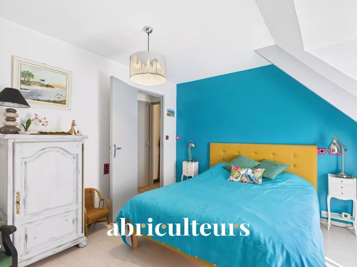 Image No.5-4 Bed House for sale