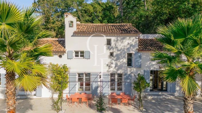 Image No.25-8 Bed House for sale