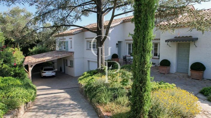 Image No.18-5 Bed House for sale