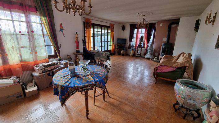 Image No.2-4 Bed House for sale