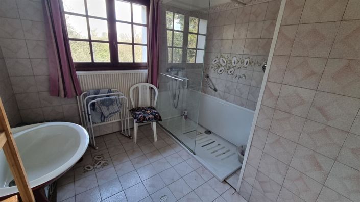 Image No.7-4 Bed House for sale