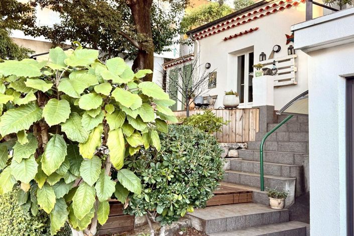 Image No.12-2 Bed House for sale