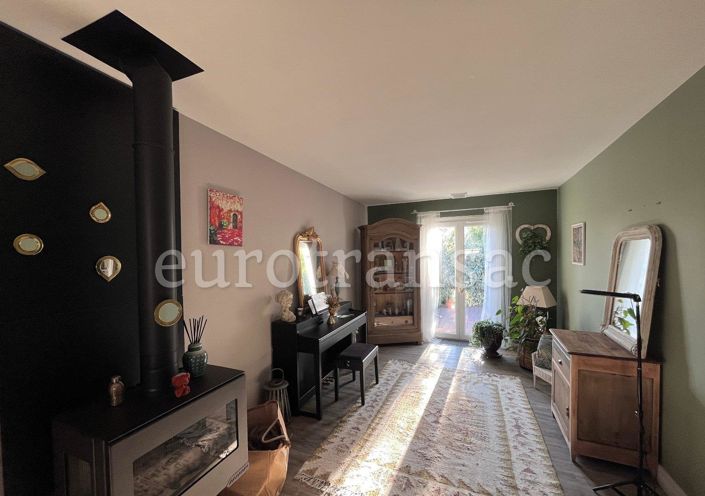 Image No.4-3 Bed House for sale