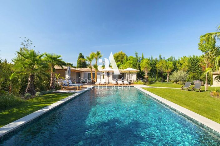 Image No.24-6 Bed House for sale