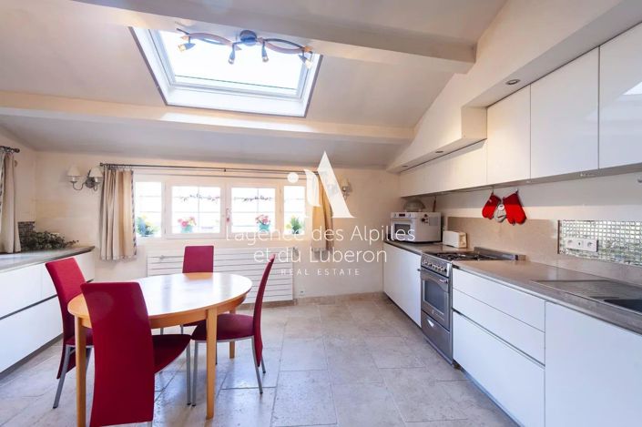 Image No.5-4 Bed House for sale