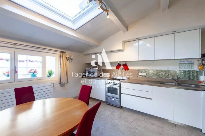 Image No.6-4 Bed House for sale